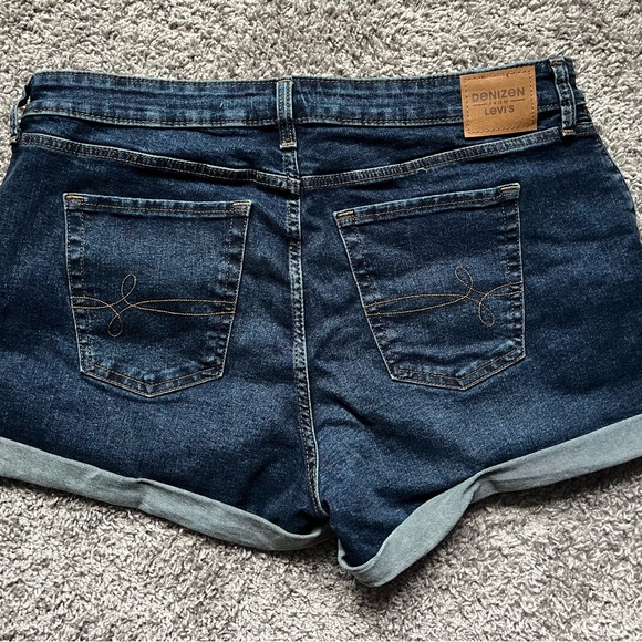 Denizen from Levi's High-Rise Blue Jean Denim Shorts - Picture 2 of 2